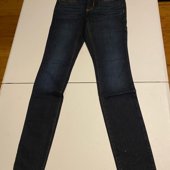 Universal Thread jeans - Picture 3 of 5